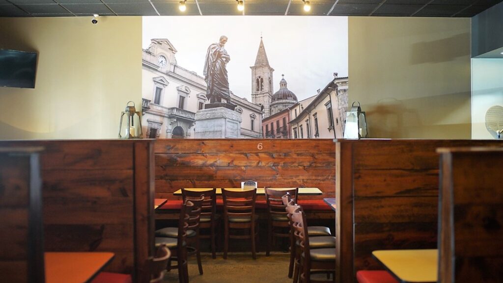 Romo’s Pizza, owned by Fountain of Juice owners, to open soon Romo's Pizza, owned by Fountain of Juice owners, to open soon