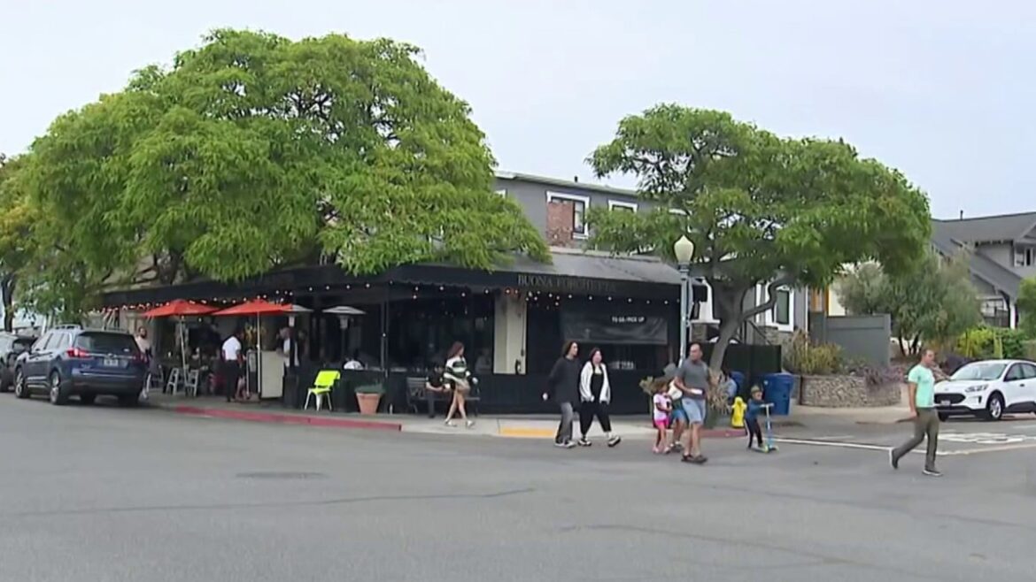 Community speaks after ICE raids at South Park Italian restaurant – NBC 7 San Diego Community speaks after ICE raids at South Park Italian restaurant – NBC 7 San Diego