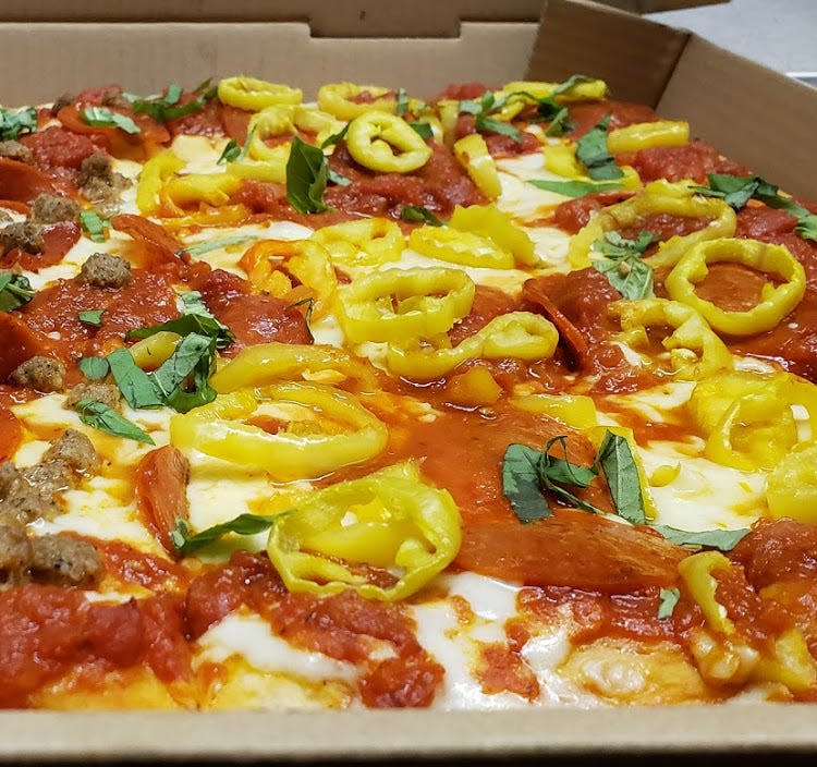 Angelina's Pizzeria recently opened in Fort Pierce.