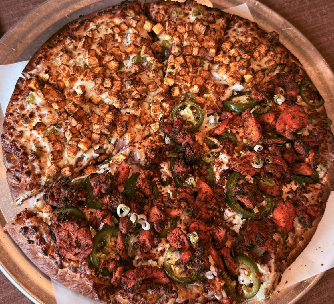 Tandoori chicken pizza