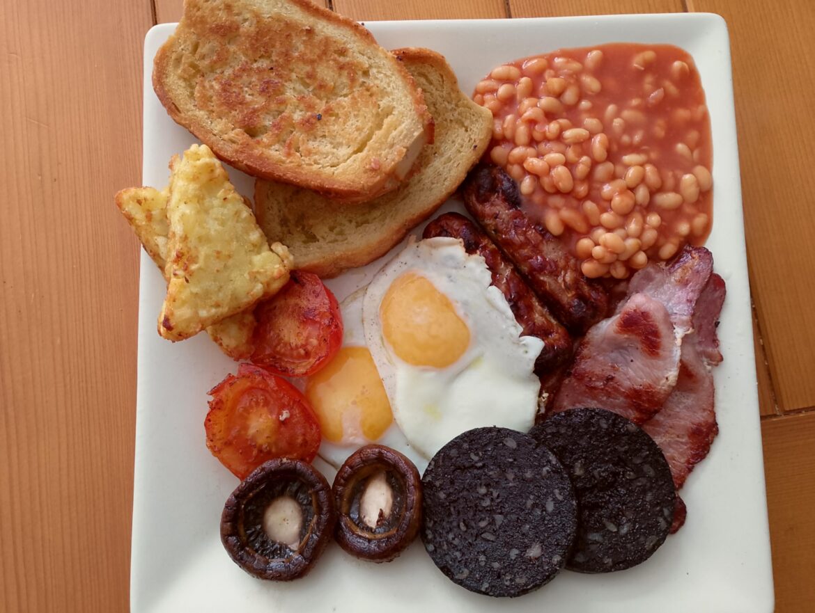 Happy Saturday everyone! Just a light breakfast I made this morning.