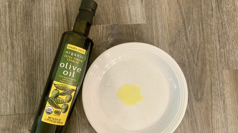 Trader Joe's Spanish Extra Virgin Olive Oil on table