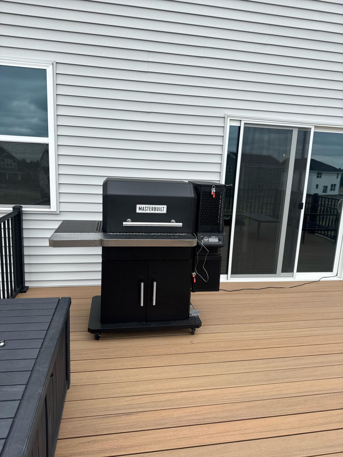 Don't know why people buy grills with electronics in them...