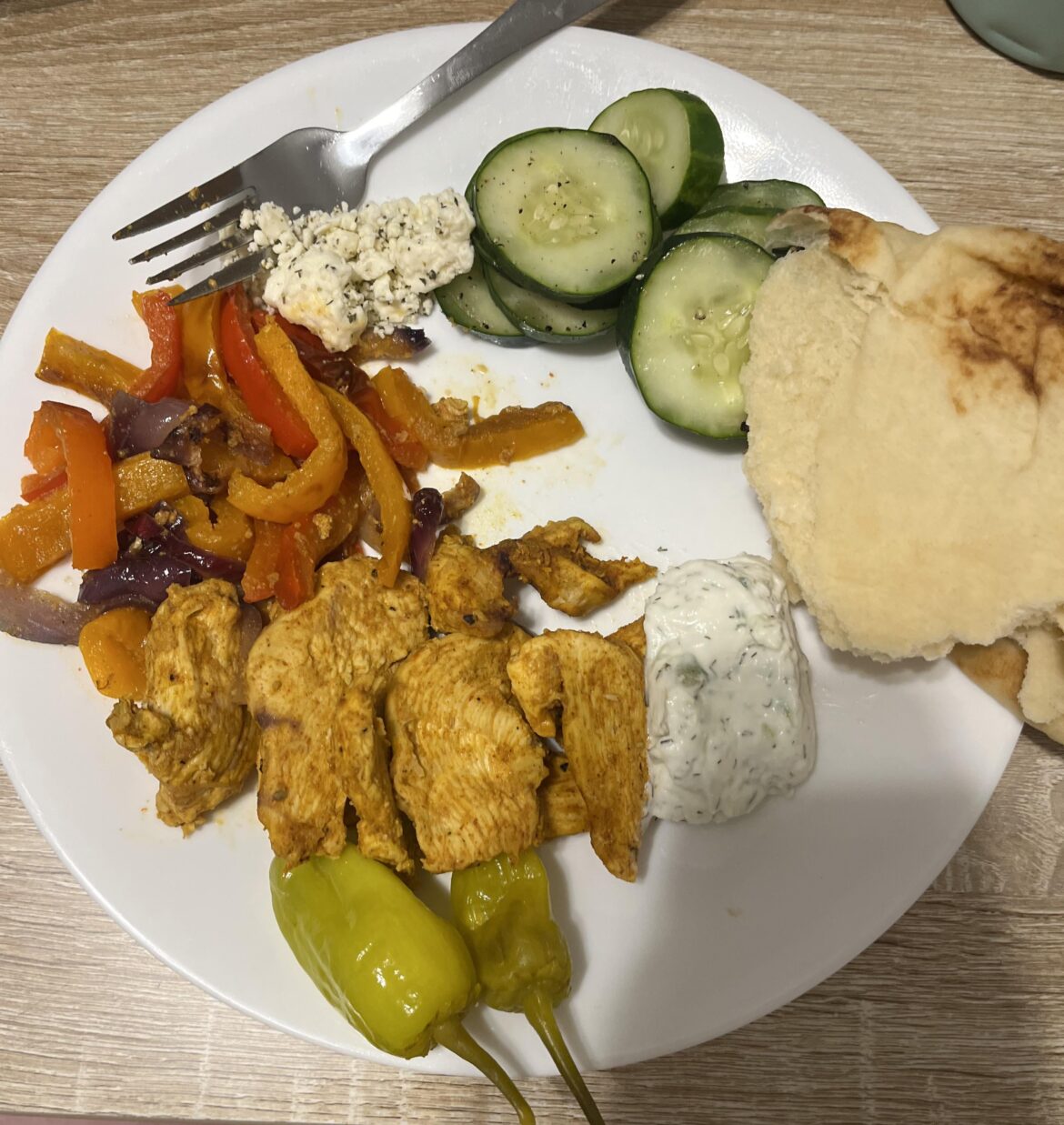 Mediterranean chicken plate