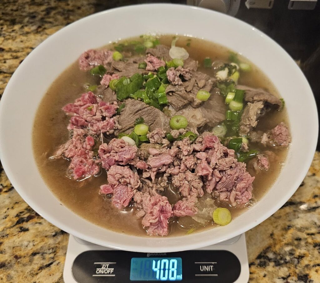 Calories in this bowl of Phở