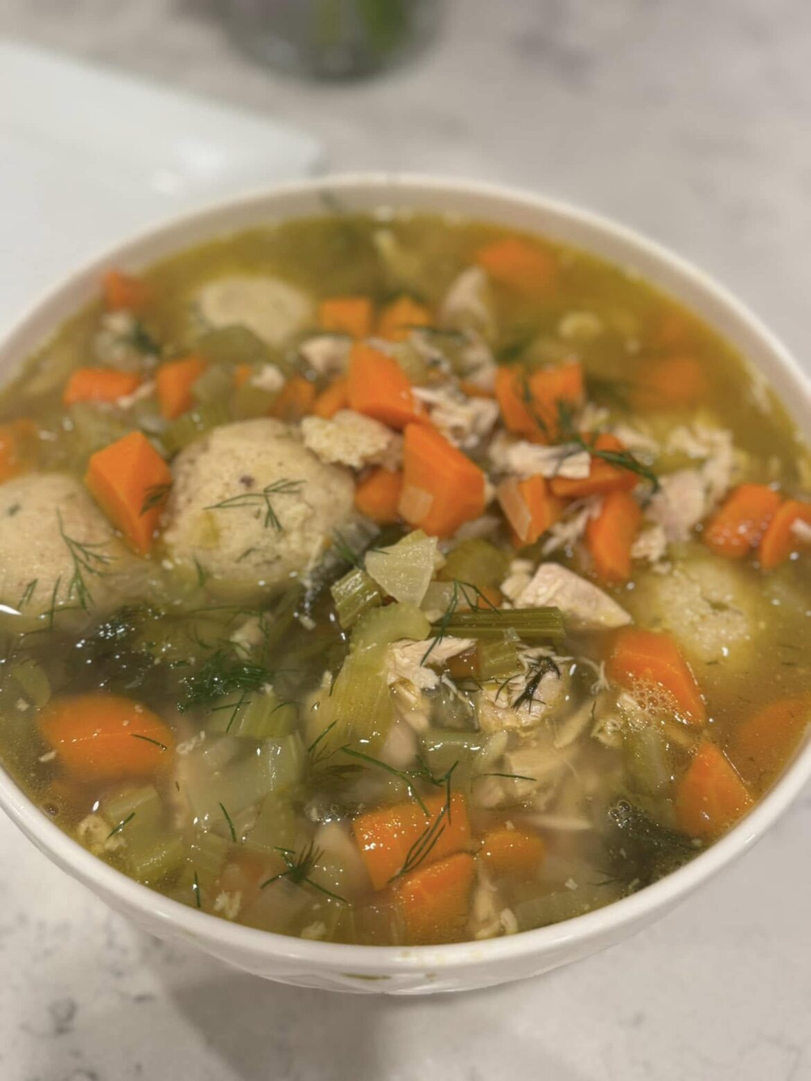 This matzo ball soup hits different. One spoonful and you're straight back in your grandma’s kitchen. RECIPE👇