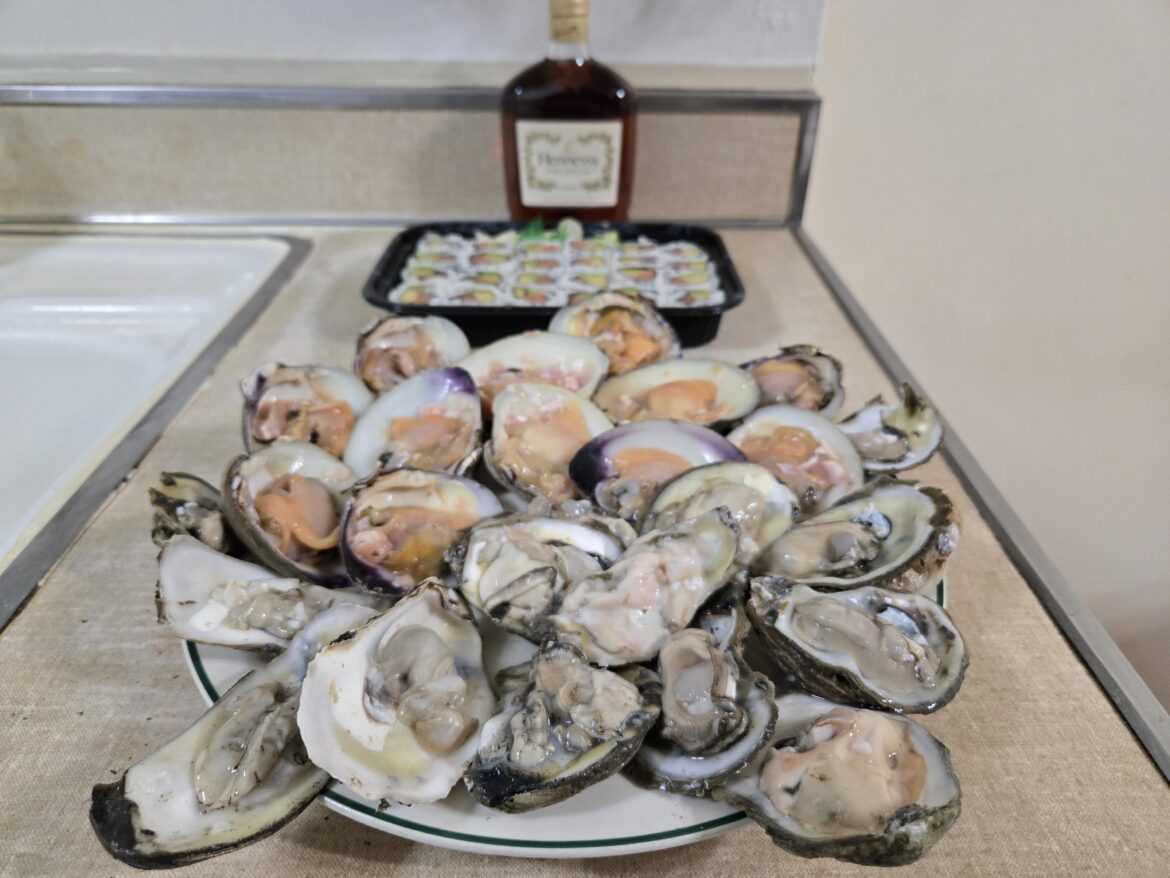 Atlantic Oysters, Top Necks, ... couple o' Quahogs, and Sushi