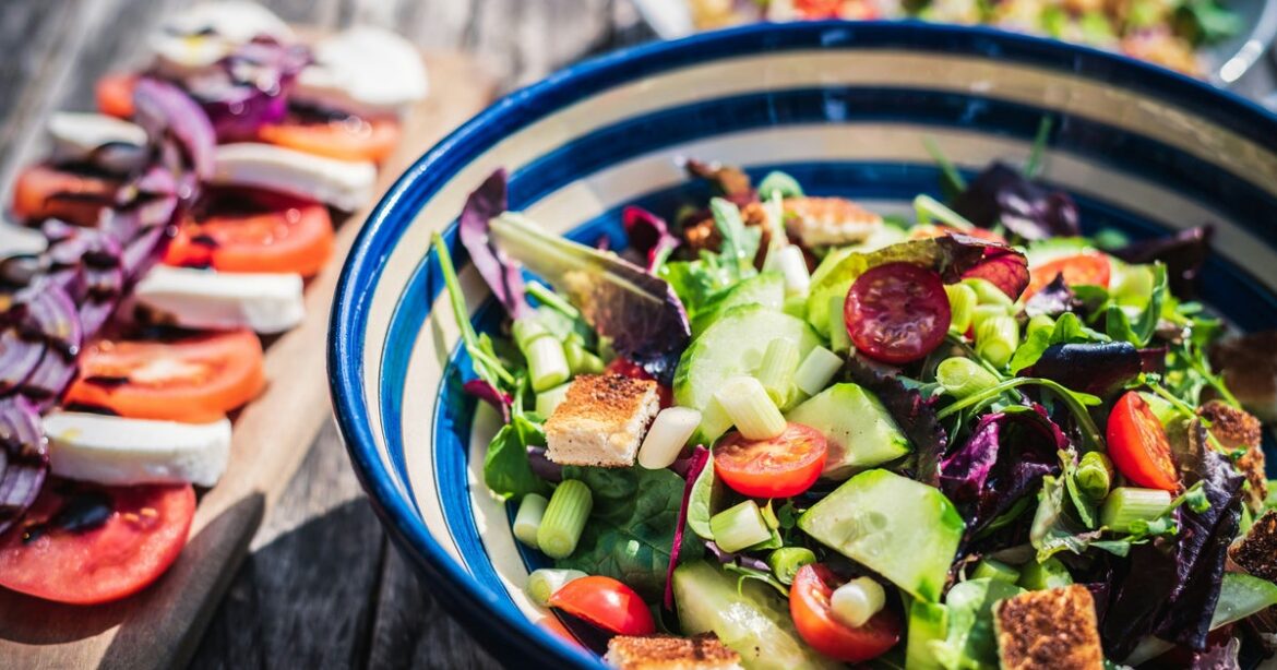 Mediterranean Diet May Disrupt Depression-Dementia Link Mediterranean Diet May Disrupt Depression-Dementia Link