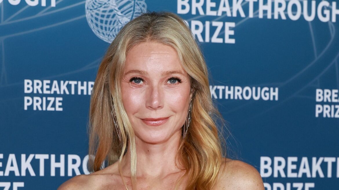 Apple and Jennifer Garner compete for best comment