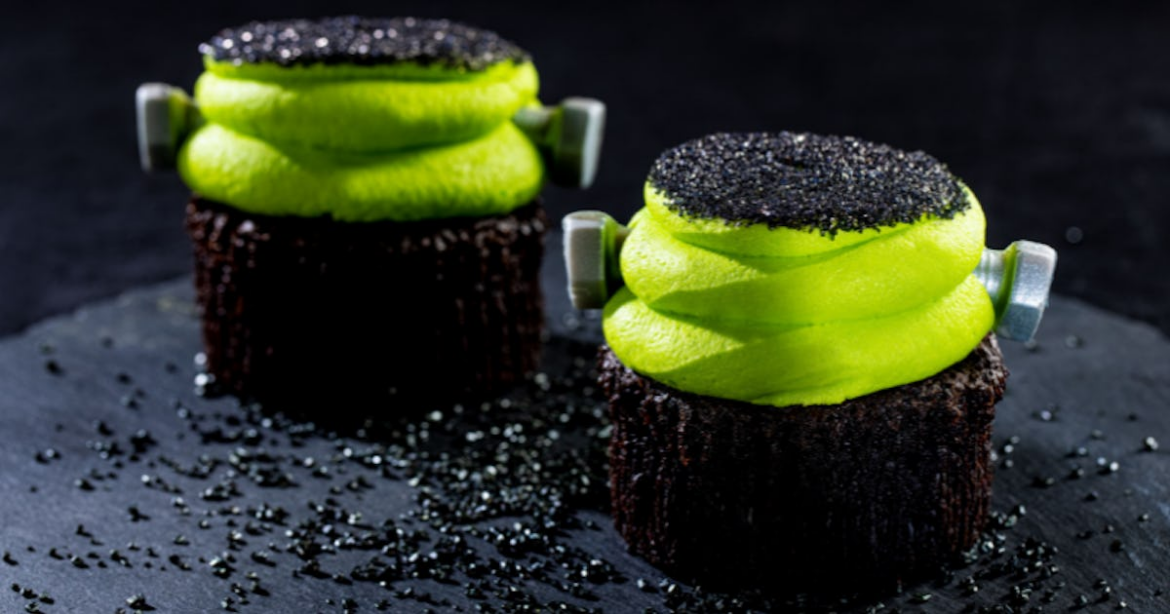 Universal Studios' Halloween Horror Nights 2021 Desserts Are A Treat