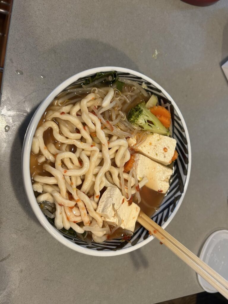 How many calories for this veggie tofu noodle soup?