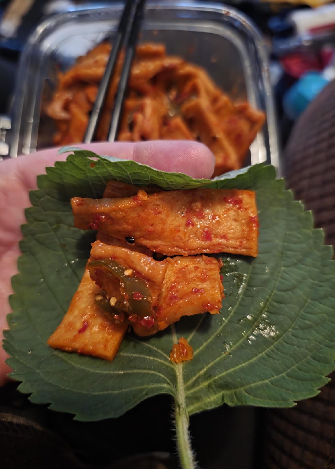 I just LOVE sesame leaves! Spicy odeng with sesame oil from hmart.