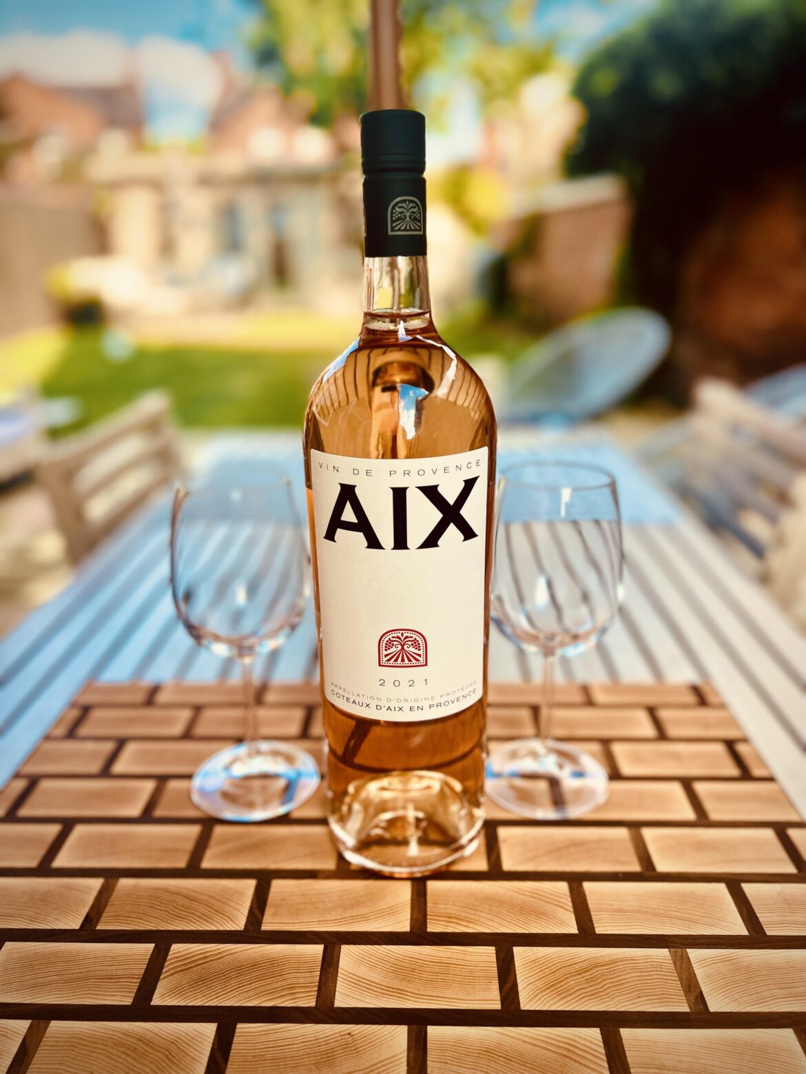Any rosé lovers here? Vin De Provence AIX is one of my favourites at the minute 👌🏻
