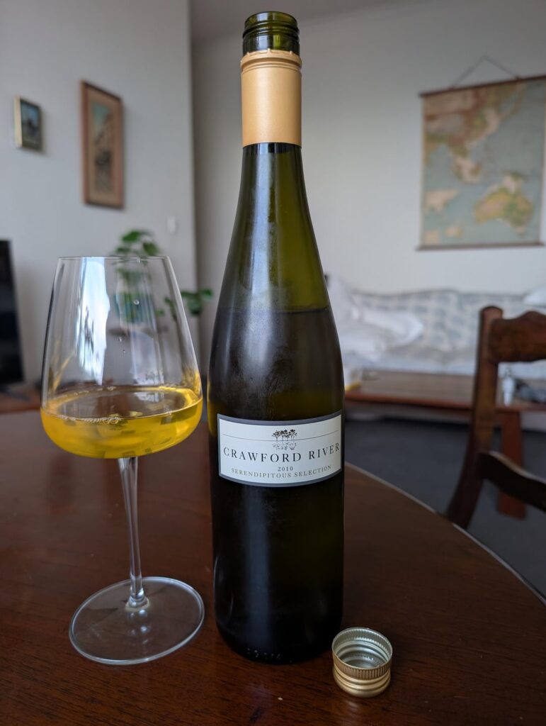Incredible AUS-lese - Crawford River Serendipitous RIesling 2010 (plus Cat Tax)