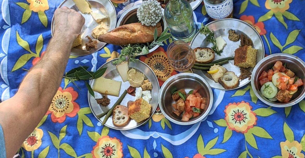 Where to Find Great Picnic Boxes From Austin Restaurants