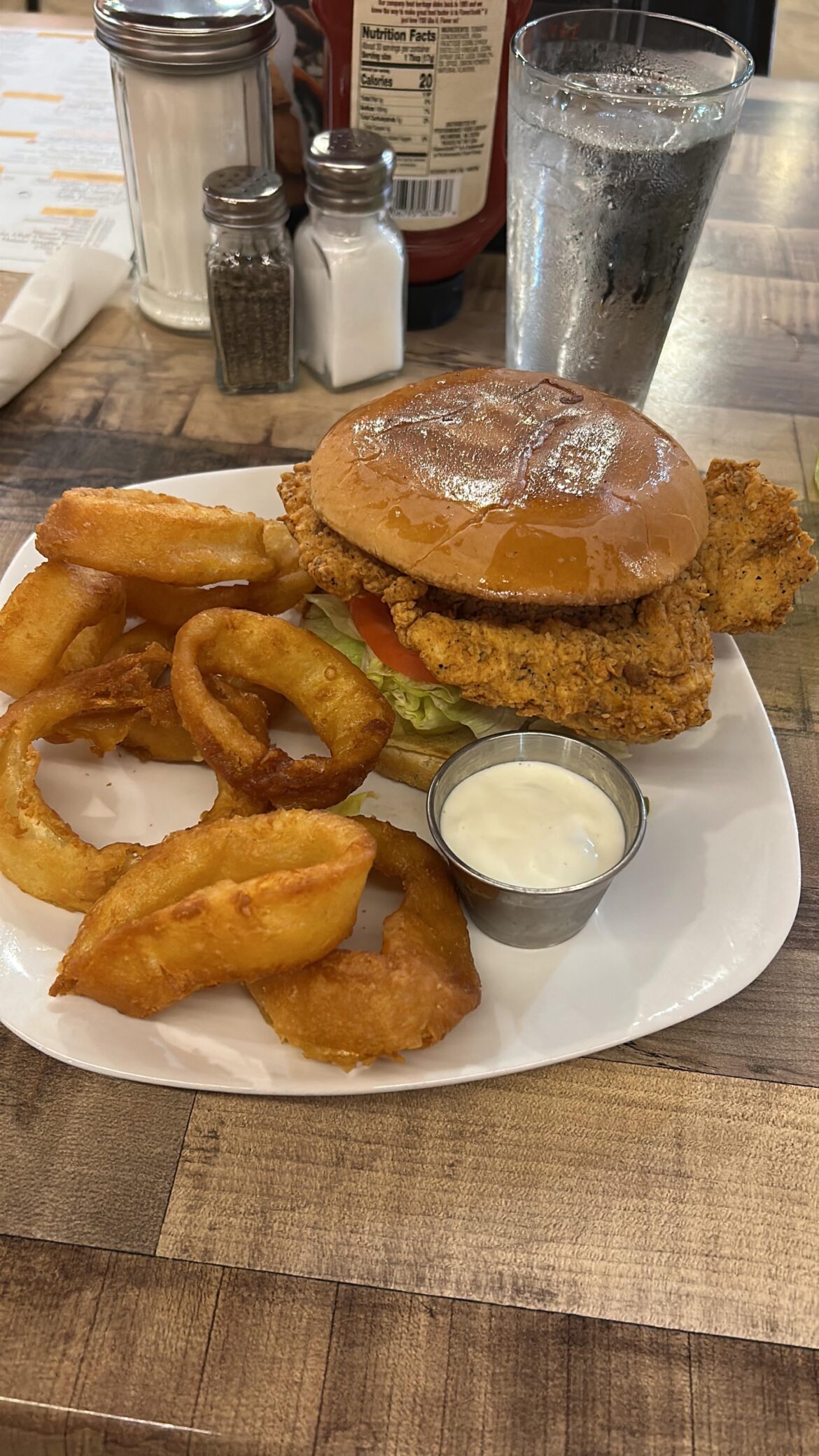 Crispy chicken sandwich at the new Texas Toast restaurant on the drag former torchy‘s location