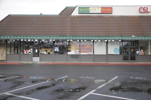 Tortilleria y Tienda de Leon