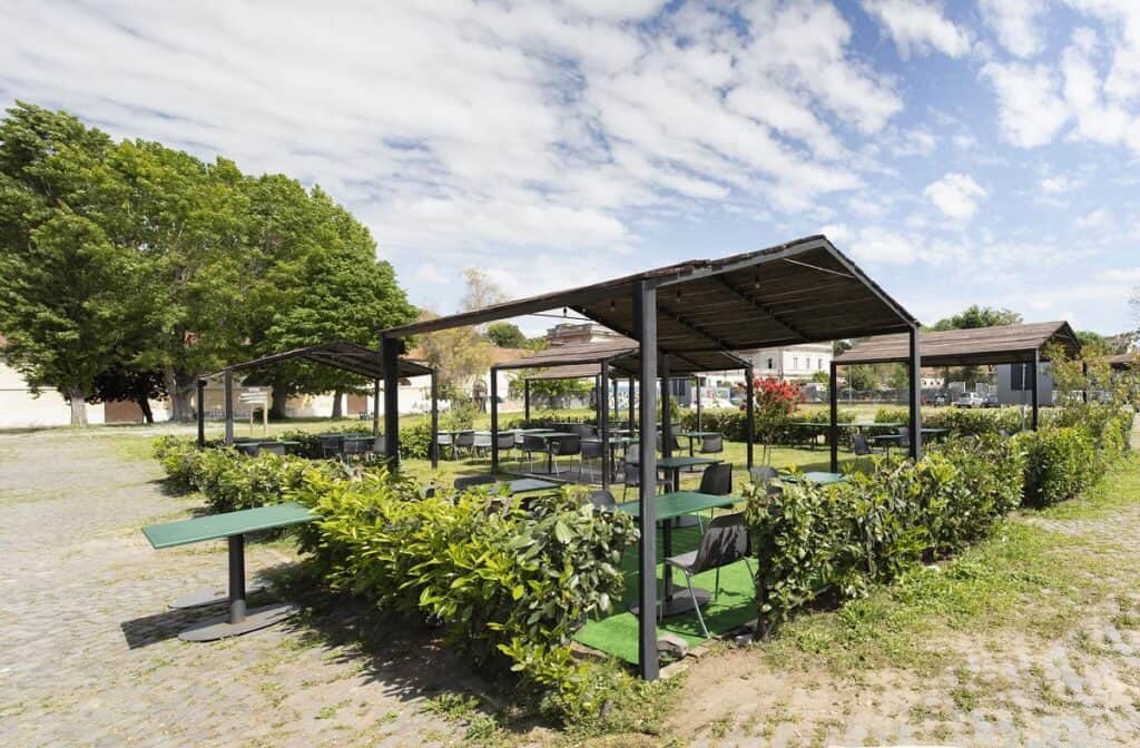 Dining Al Fresco in Rome