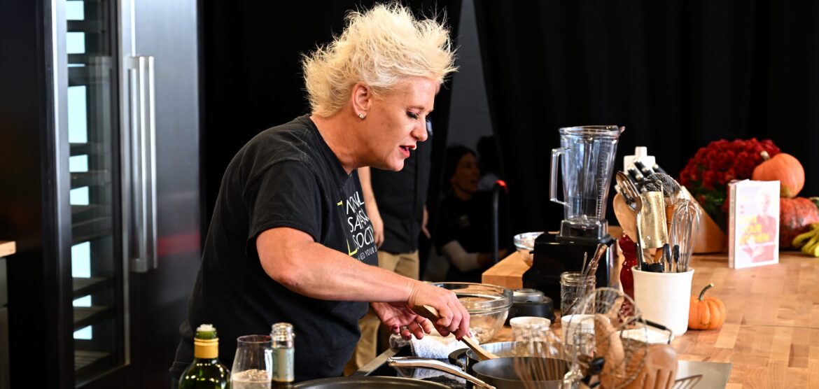 Anne Burrell culinary presentation at Food Network New York City Wine & Food Festival in 2022