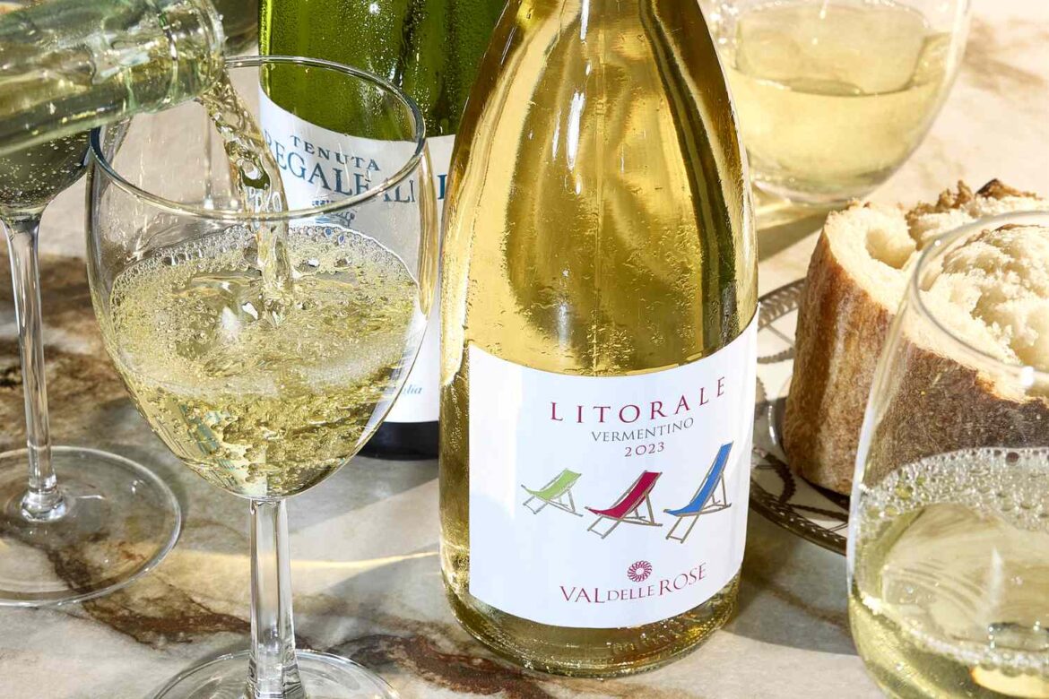 21 Refreshing Italian White Wines to Drink This Summer 21 Refreshing Italian White Wines to Drink This Summer