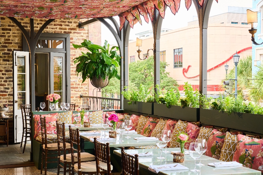The bi-level Legami restaurant on King Street features a terrace. (Photo/Peter Frank Edwards)