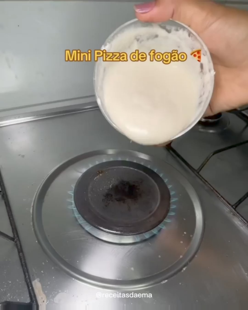 Stovetop mini pizza