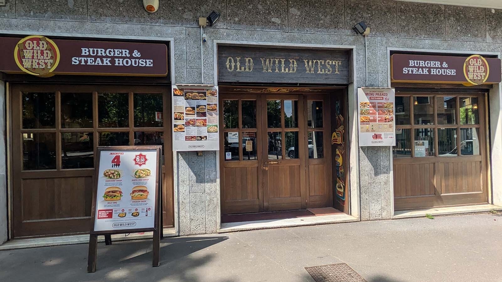 There’s a chain of Western-themed restaurants in Italy that tries to tap into the popularity of the Wild West. For Americans, it’s enough to make them mutter “mamma mia” — and there’s no whiskey.