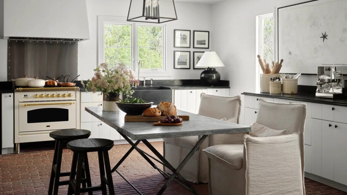 7 Best Dining Tables for Small Spaces (2025): AD-Approved Picks 7 Best Dining Tables for Small Spaces (2025): AD-Approved Picks