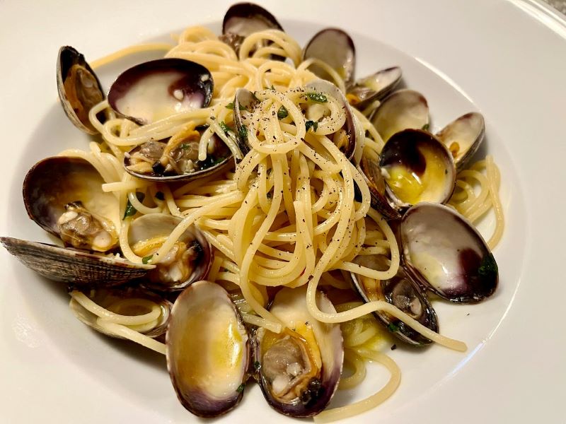 Spaghetti alla vongole from Ristorante Milano.