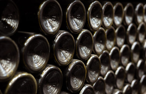 Wine import, Germany grows behind the US, while the UK slows down Valoritalia: 2024a year of consolidation for Italian wine. Reds are suffering, but not all of them