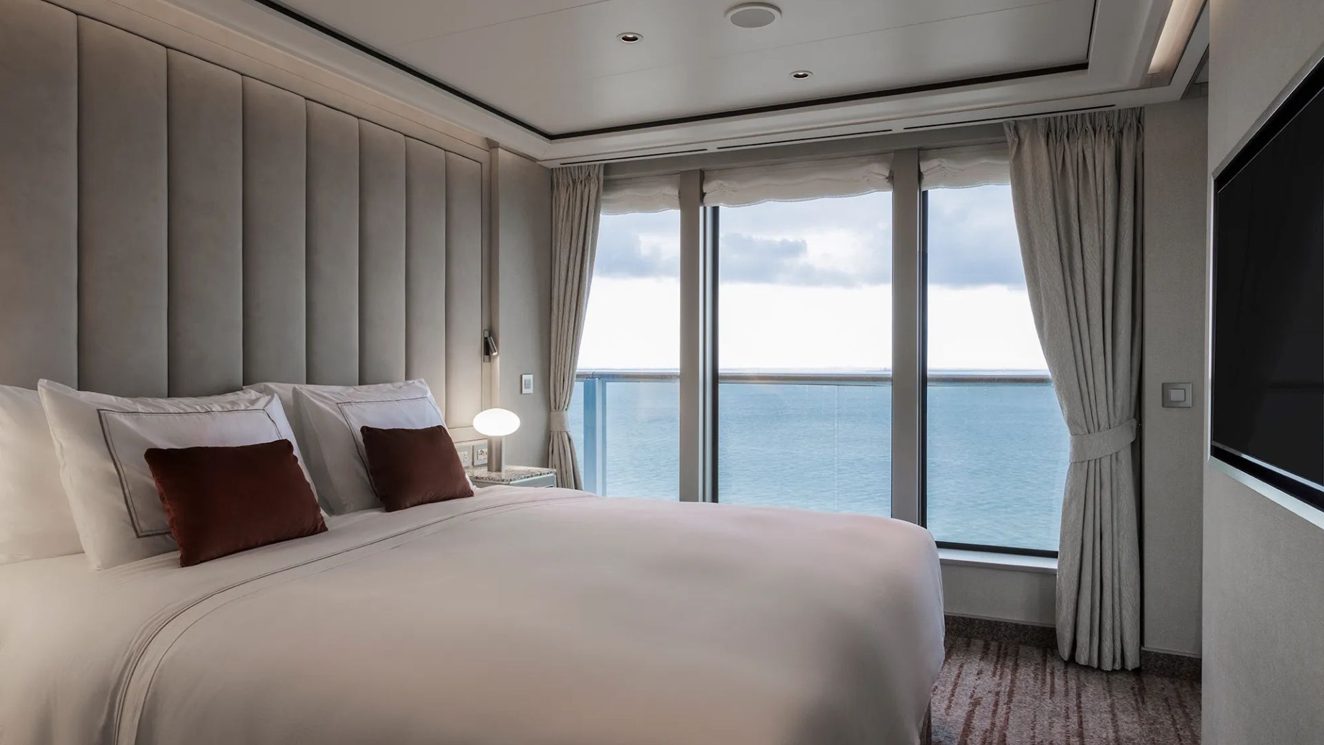 A master suite | Image Credit: Silversea Cruises