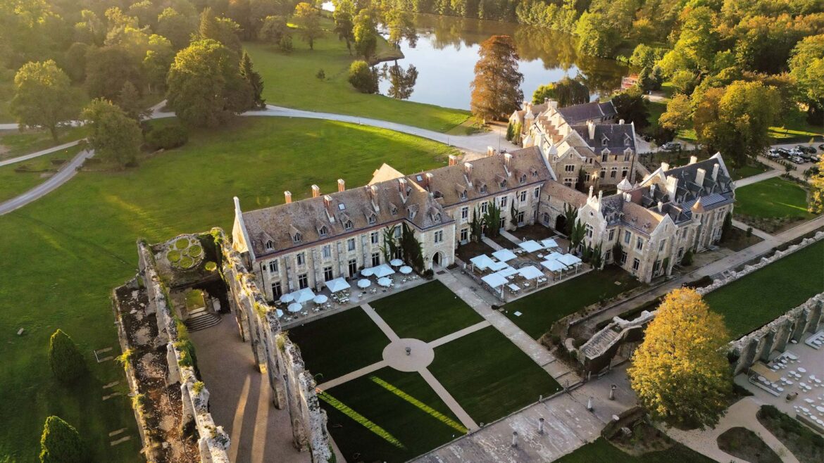 Time-Tested Country Escapes Just Outside Paris