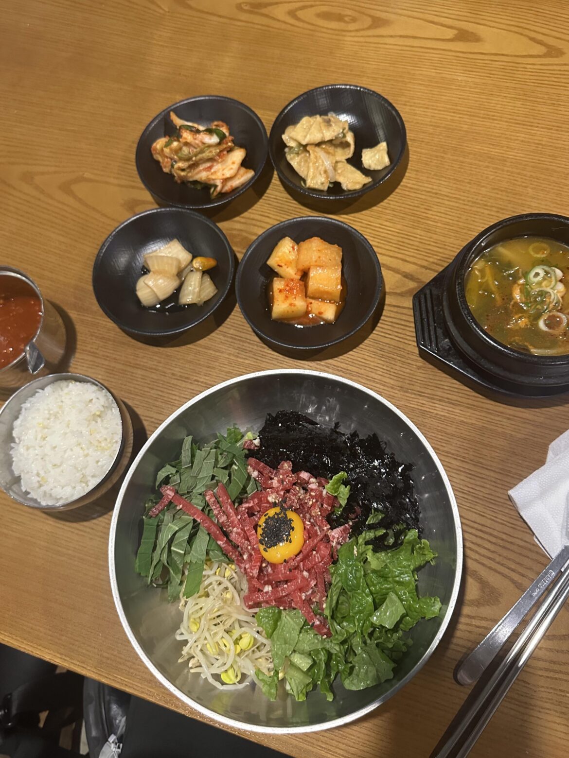 Yukhoe bibimbap in Busan
