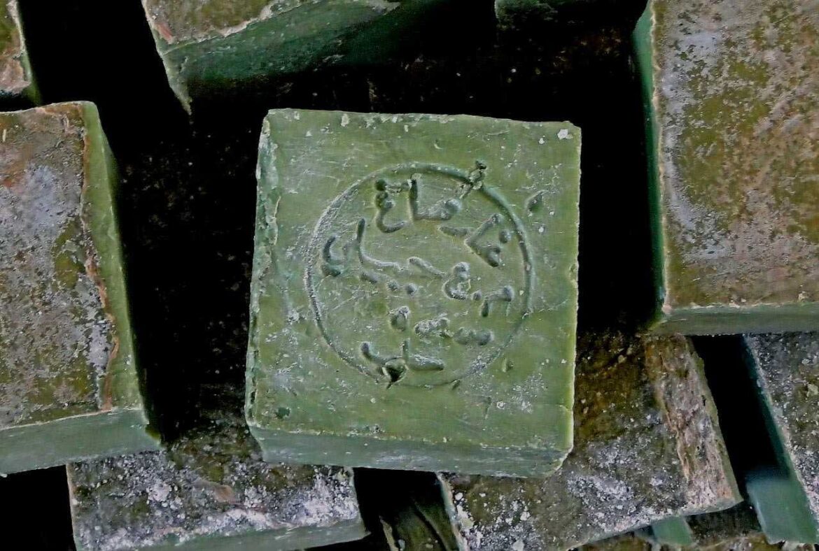 An Aleppo Tradition is Revived in Paris as France’s Own Soapmakers Duel An Aleppo Tradition is Revived in Paris as France's Own Soapmakers Duel