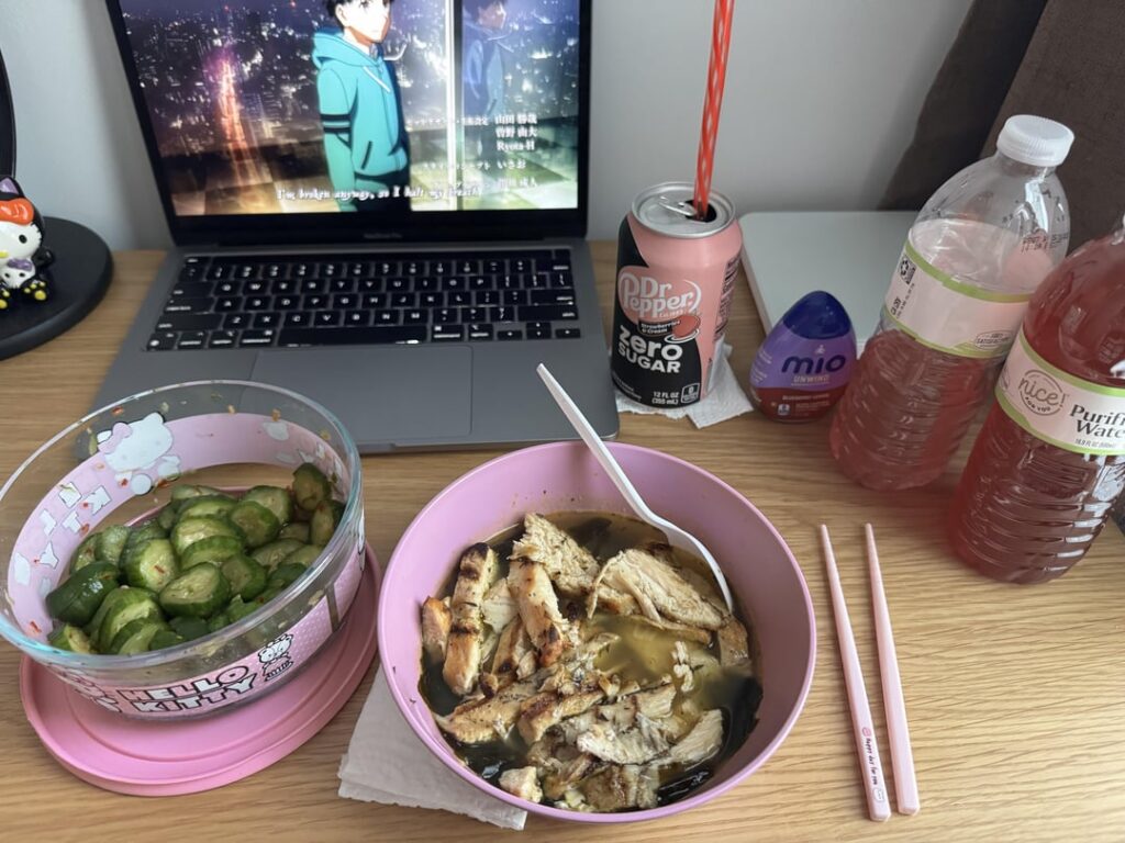 seaweed soup w grilled chicken breast & cucumber salad for dinner