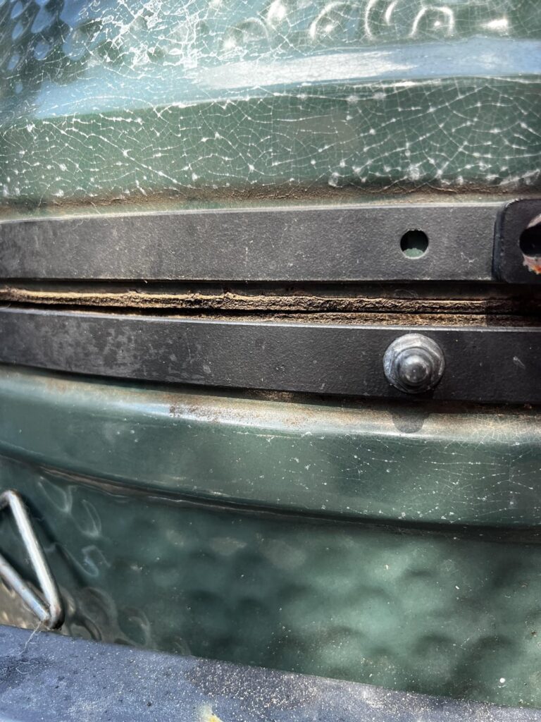 Leaking Egg (not aligned) Leaking Egg (not aligned)