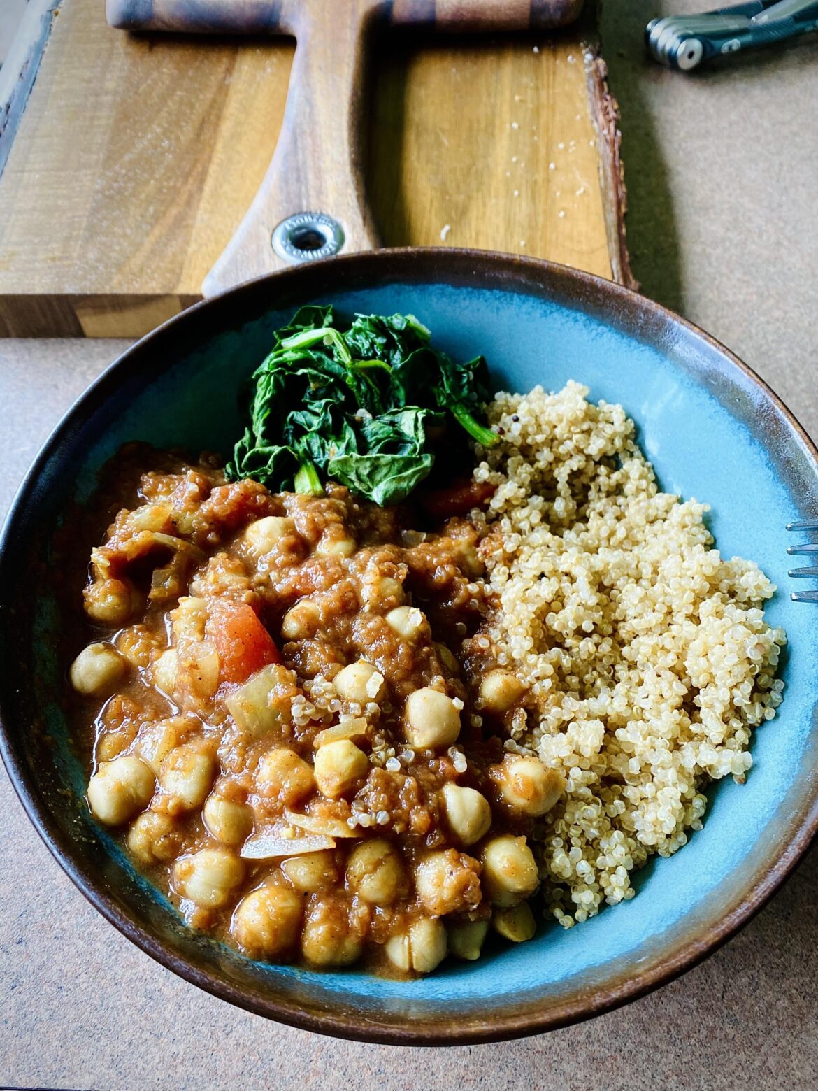 Chickpea curry! 393 kcal/20,2g of protein/13g of fiber