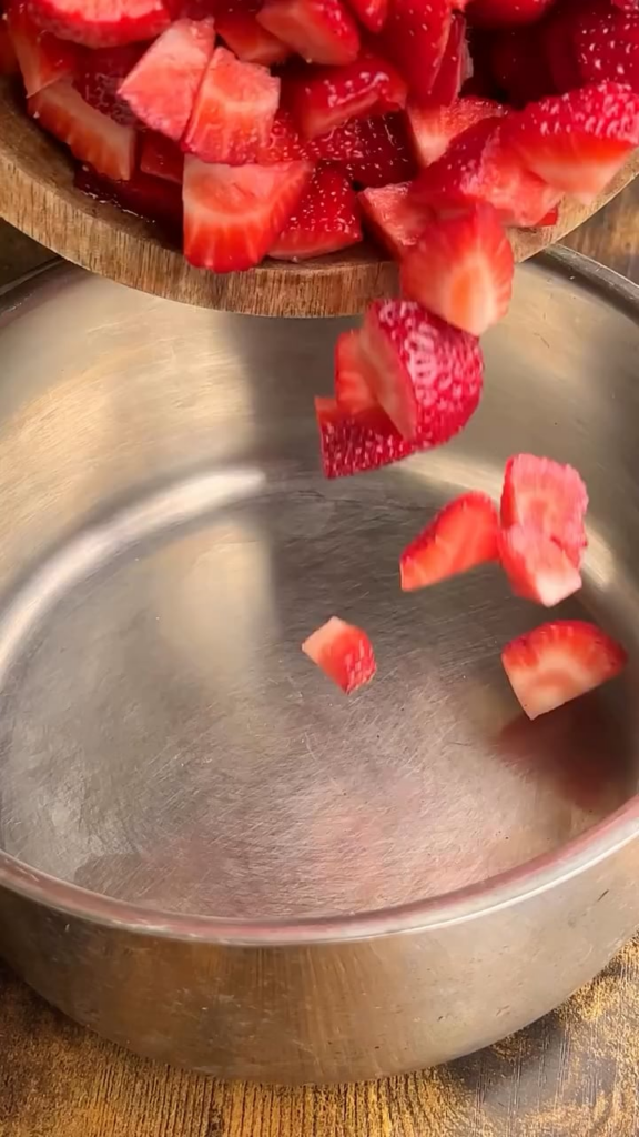 Strawberry Shortcake Ice Cream 🍓