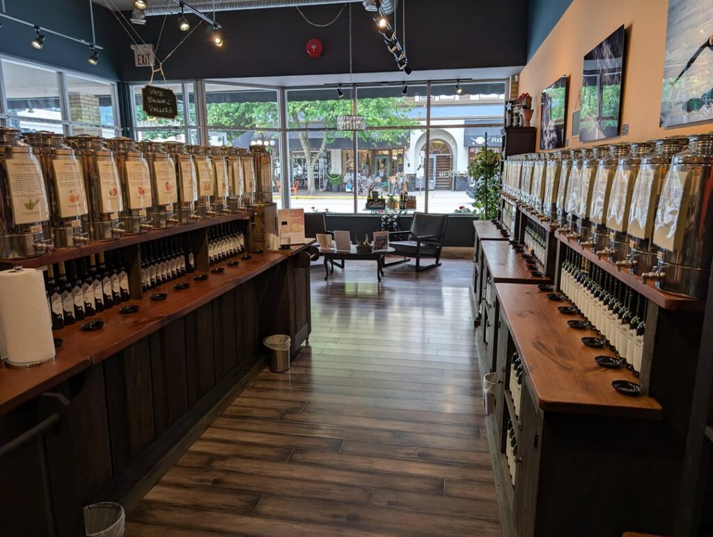 I love boutique olive oil stores. I love boutique olive oil stores.