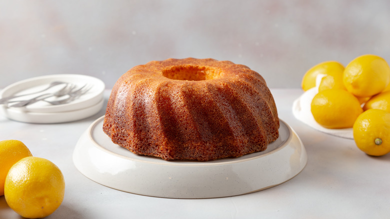 Ciambella with lemons