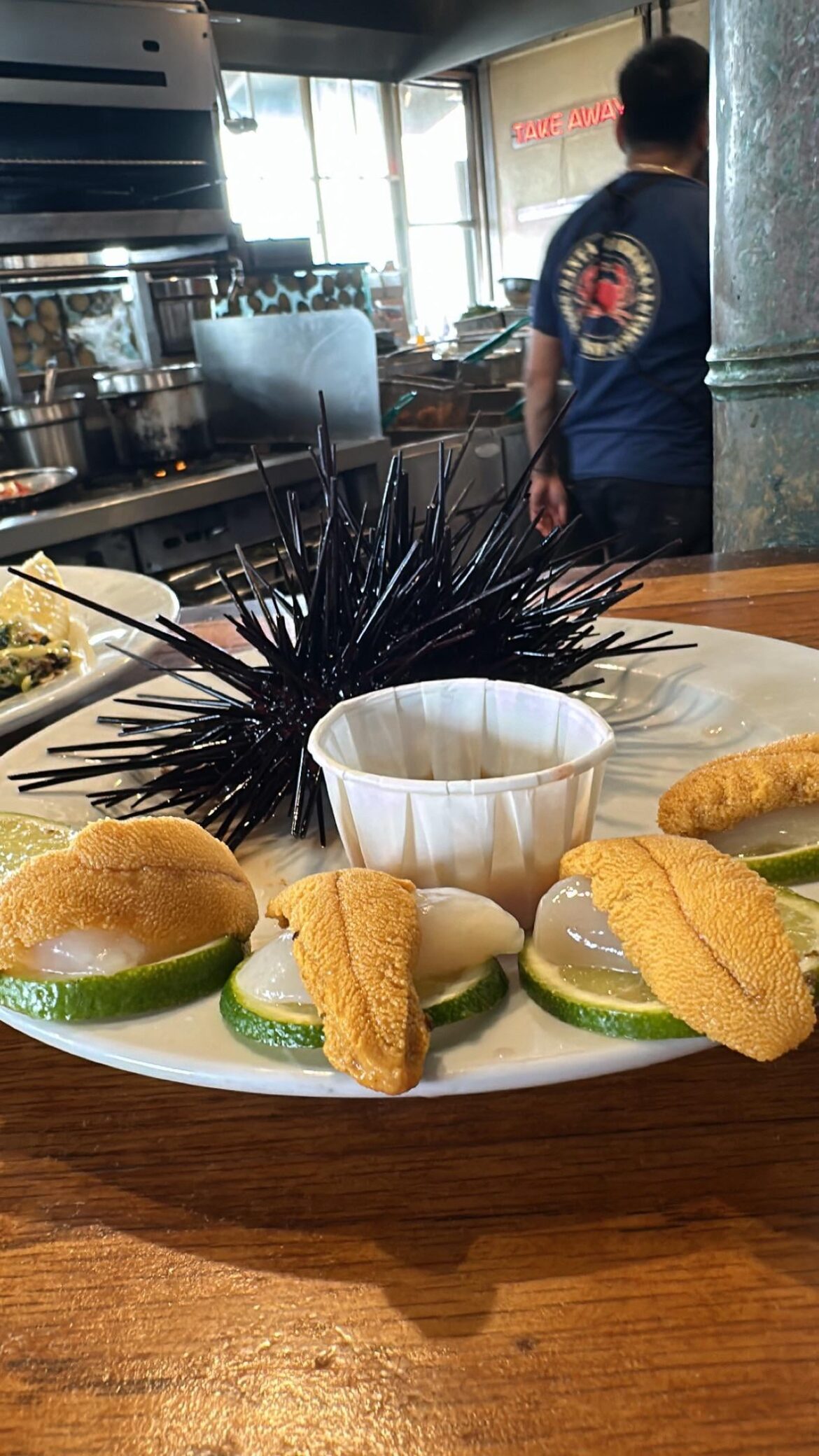 Santa Barbara Uni With Raw Scallop