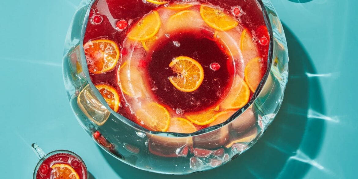 30 Best Christmas Punch Recipes for a Festive Holiday Party 30 Best Christmas Punch Recipes for a Festive Holiday Party