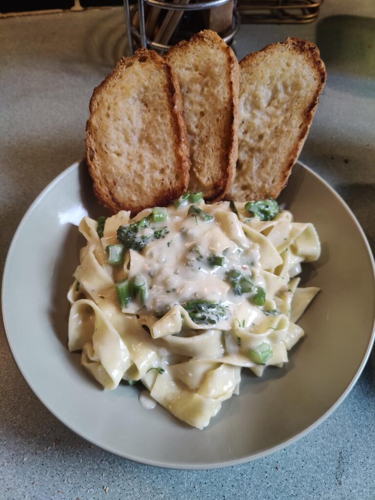 Pappardelle al gorgonzola e broccoli