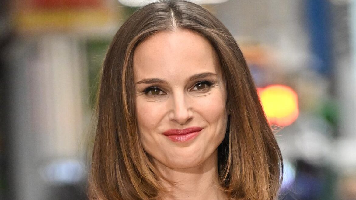 The 5-Ingredient Salad Natalie Portman Ate For Breakfast, Lunch, And Dinner As A Kid Yahoo lifestyle home