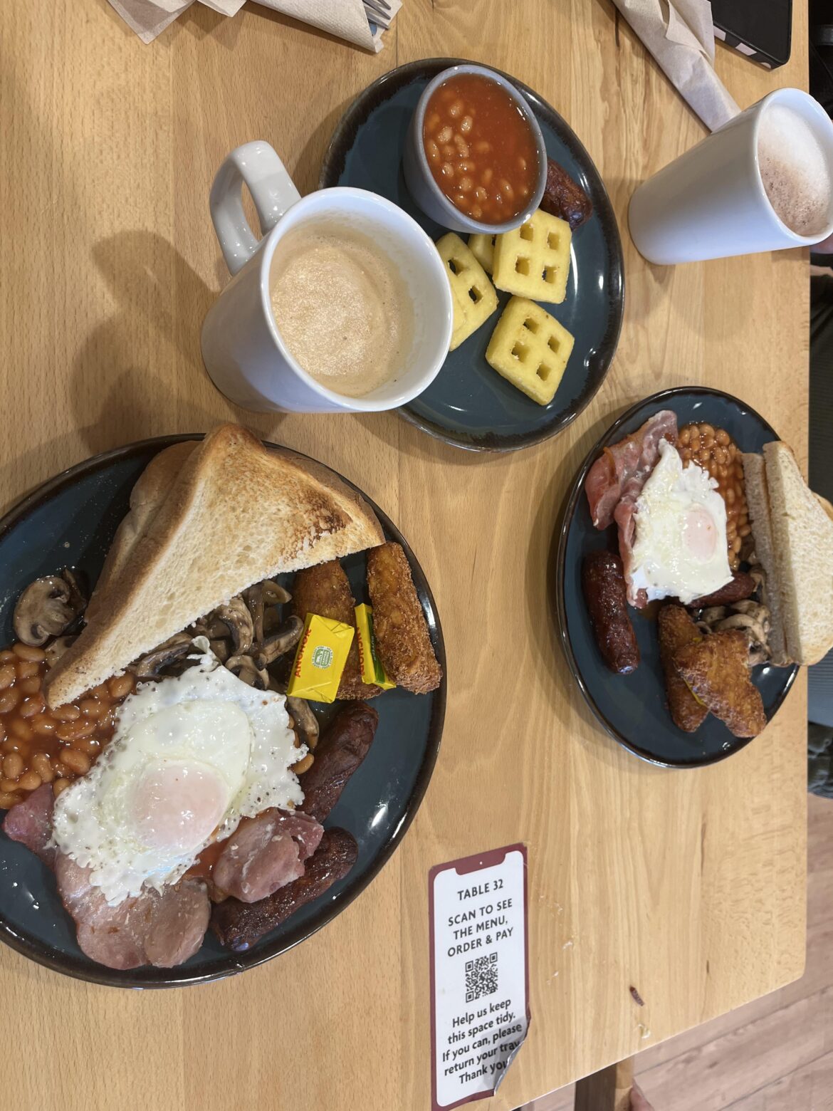 Back again! 2 full English, 1 kids meal and drink, 2 refillable hot drinks, 16 quid!