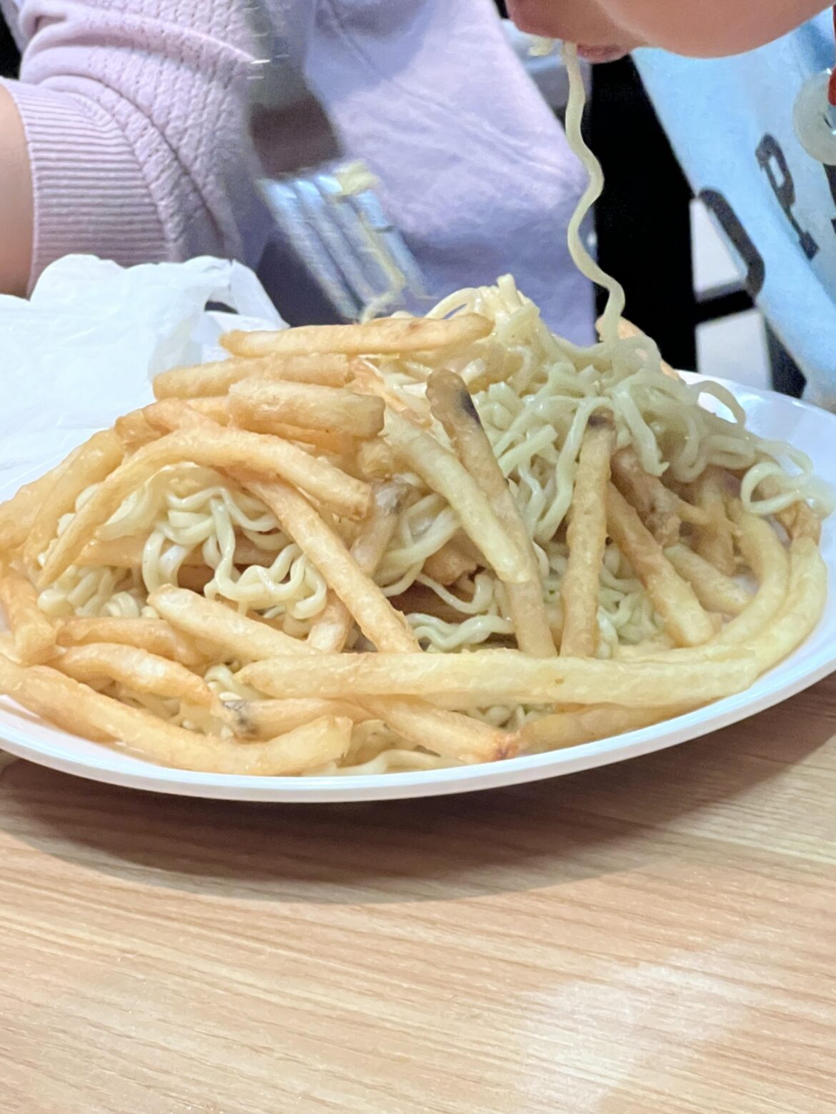 My 5yo nephew’s plate at a buffet. Absolute mad man with zero seasonings