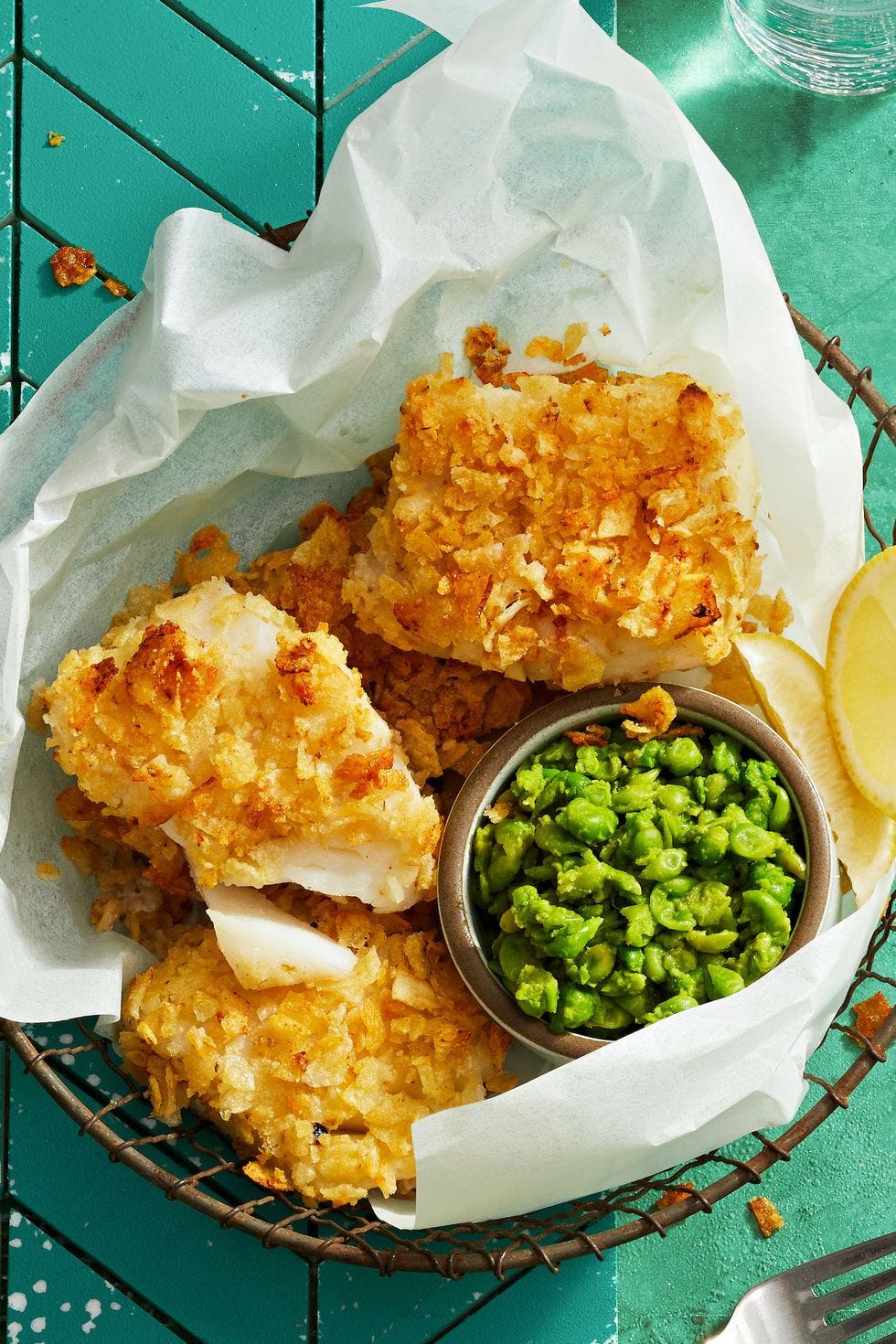 healthy air fryer fish and chips in a basket