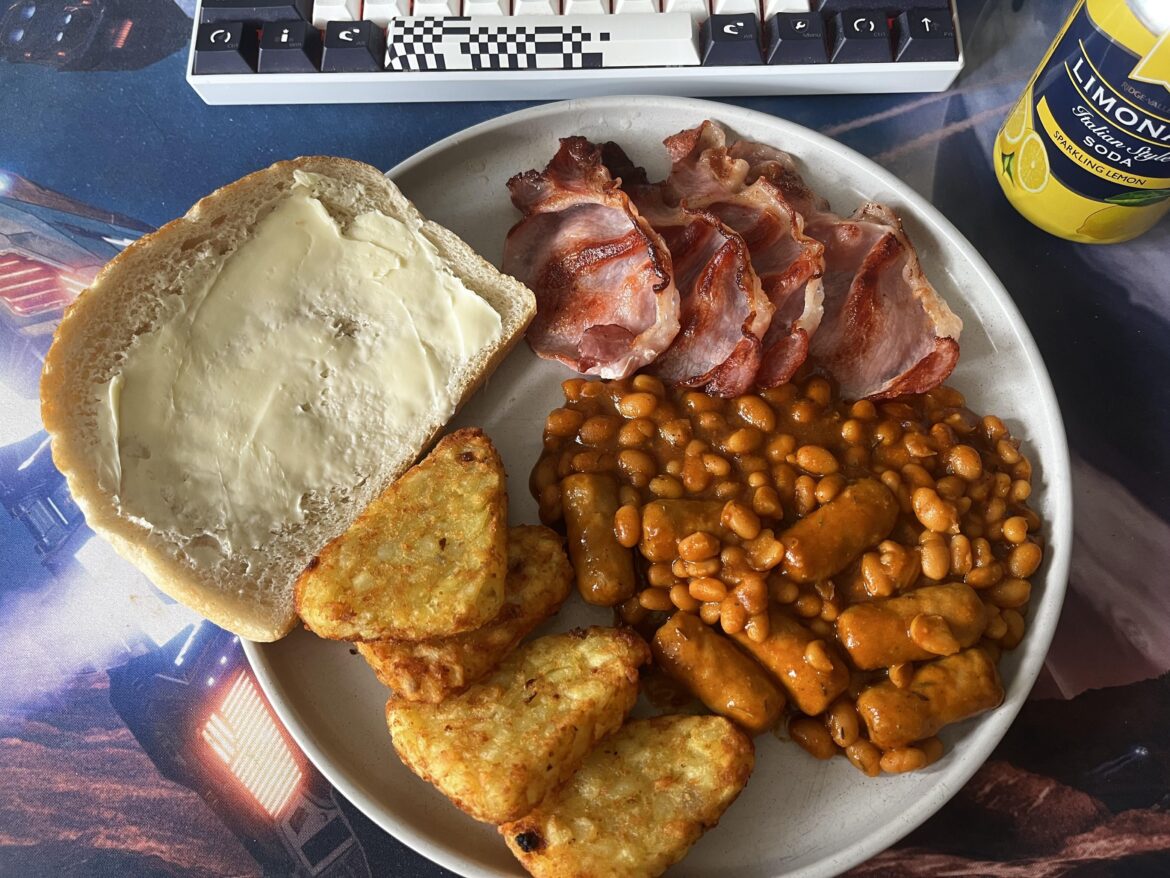 A healthy, balanced WFH lunch