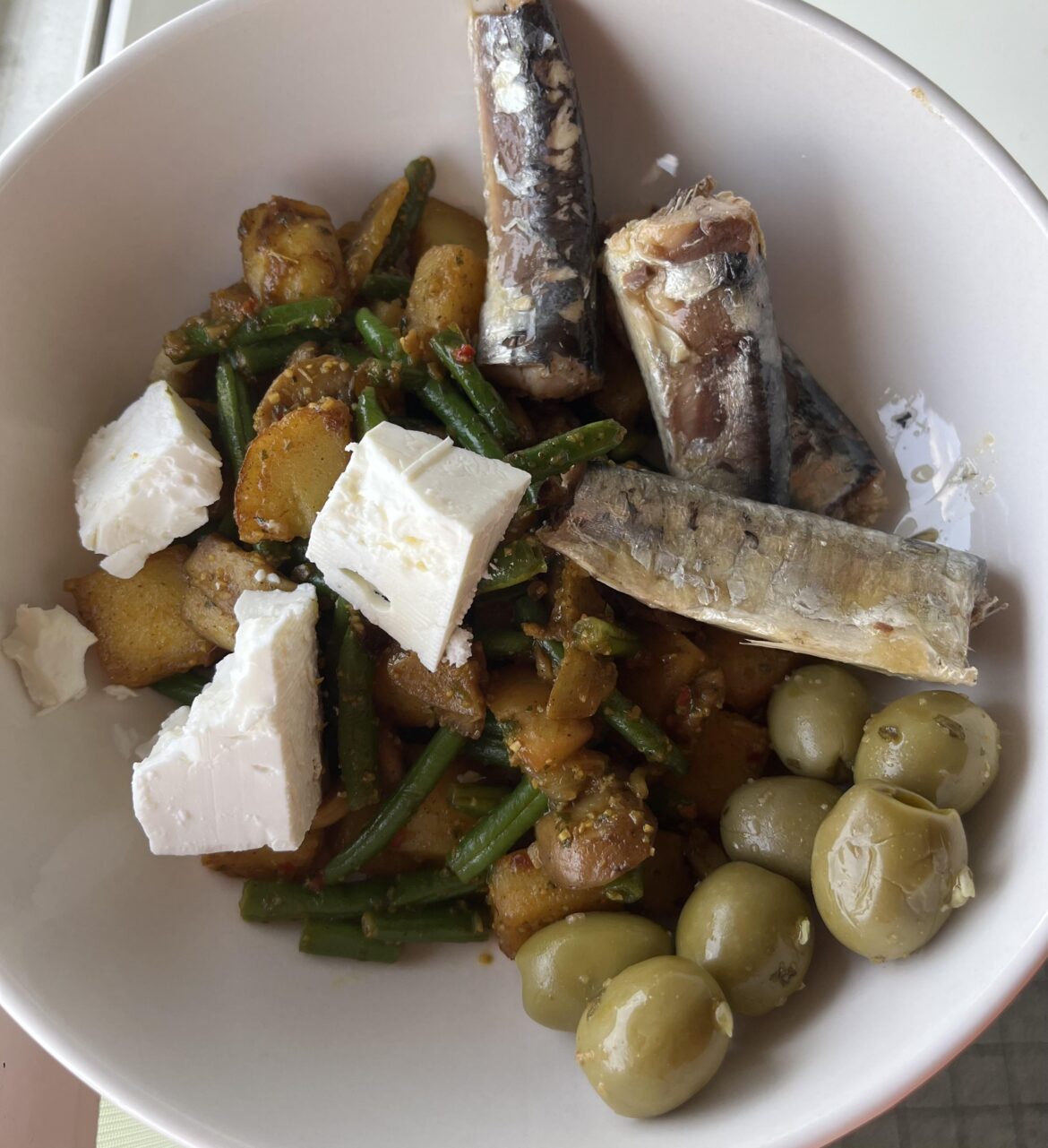 Veggies w/ sardines, feta and olives