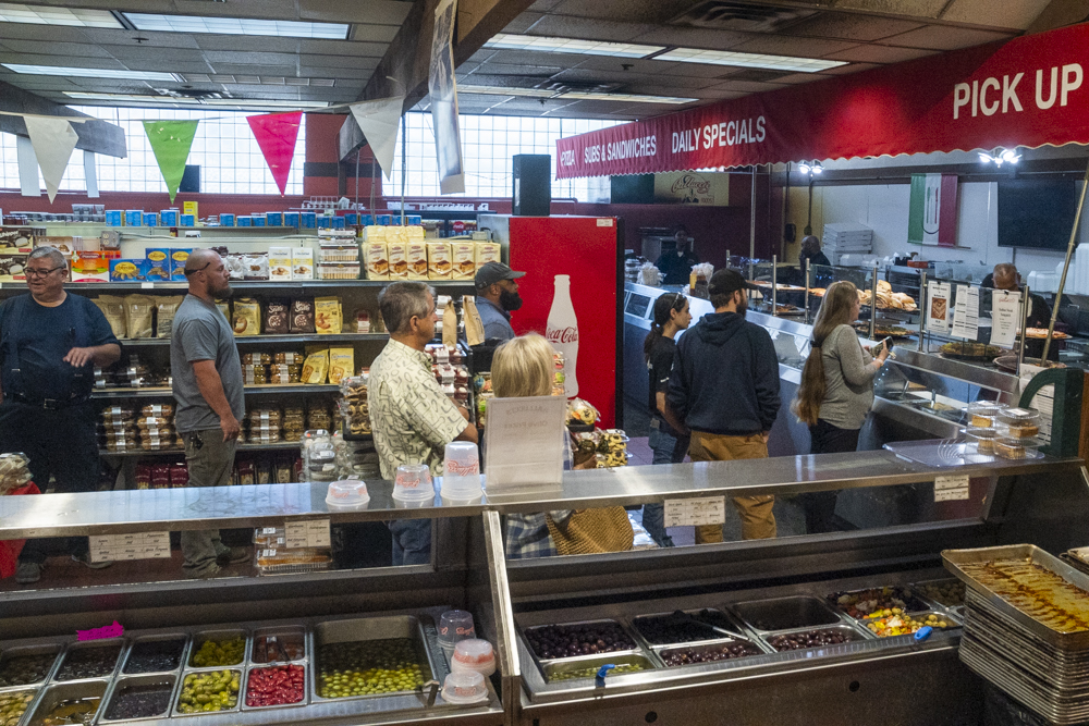 An everyday lunchtime scene at Gallucci's